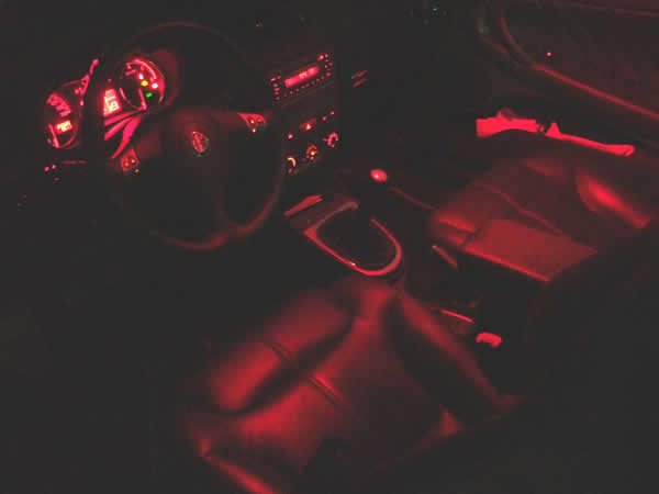 Plafoniere Led Rosse : Plafoniere rosse applique e da parete conforama